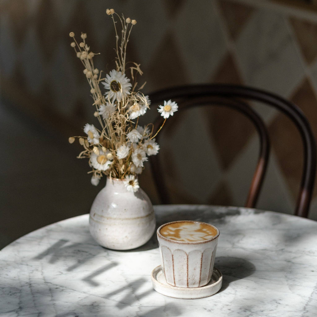 Faceted Flat White Cup - Oat & White