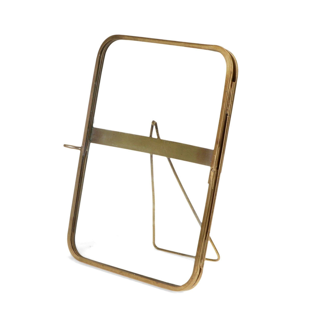 Rounded Standing Brass Frame