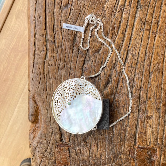 Mother of Pearl Erosion Necklace with Tsavorite Stone