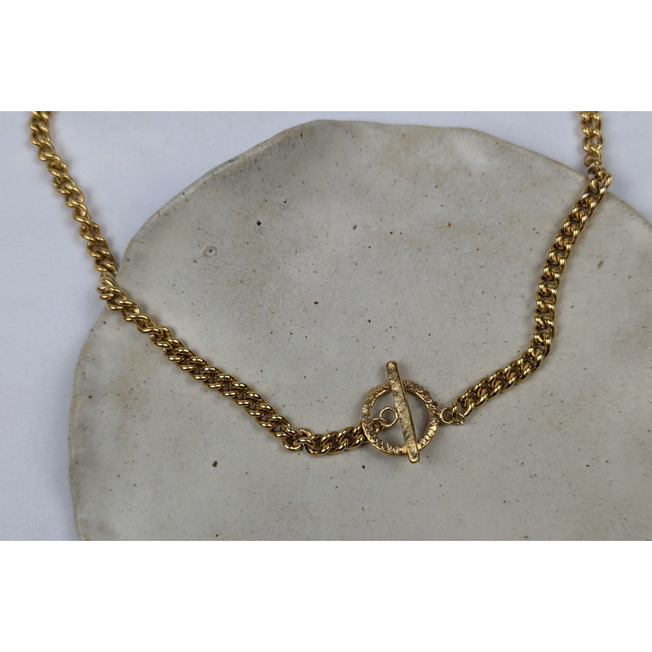 Loop and Bar Chain Necklace in Gold Plate