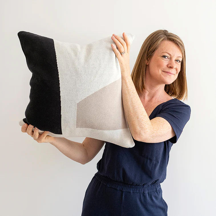 Form Cushion