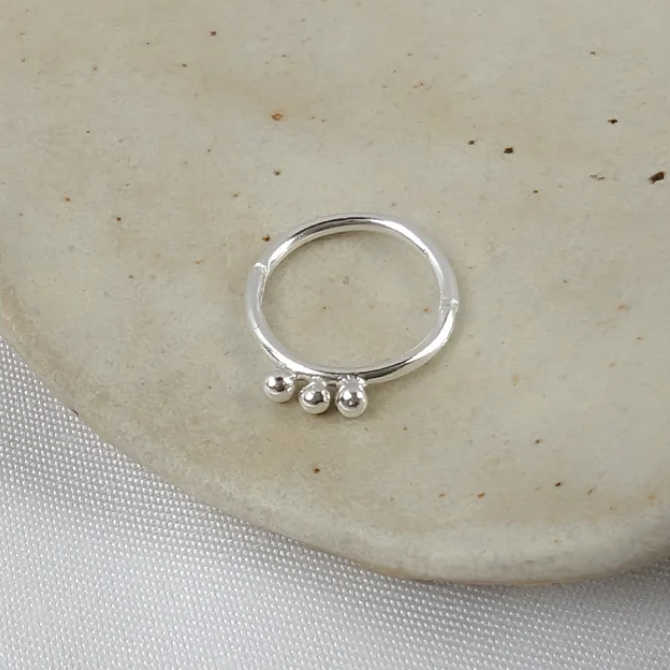 Hinged Cartilage Hoop with Dotted Detail, Silver