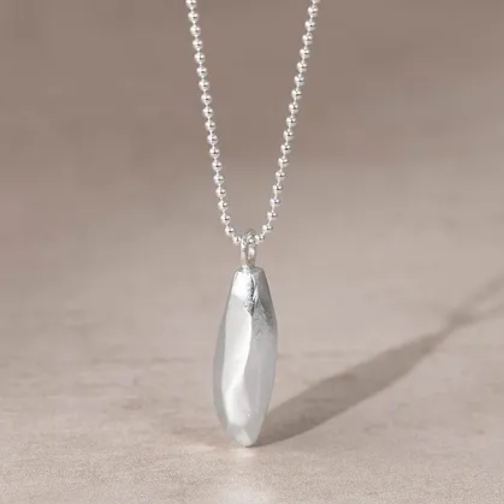 Silver Rhea Necklace