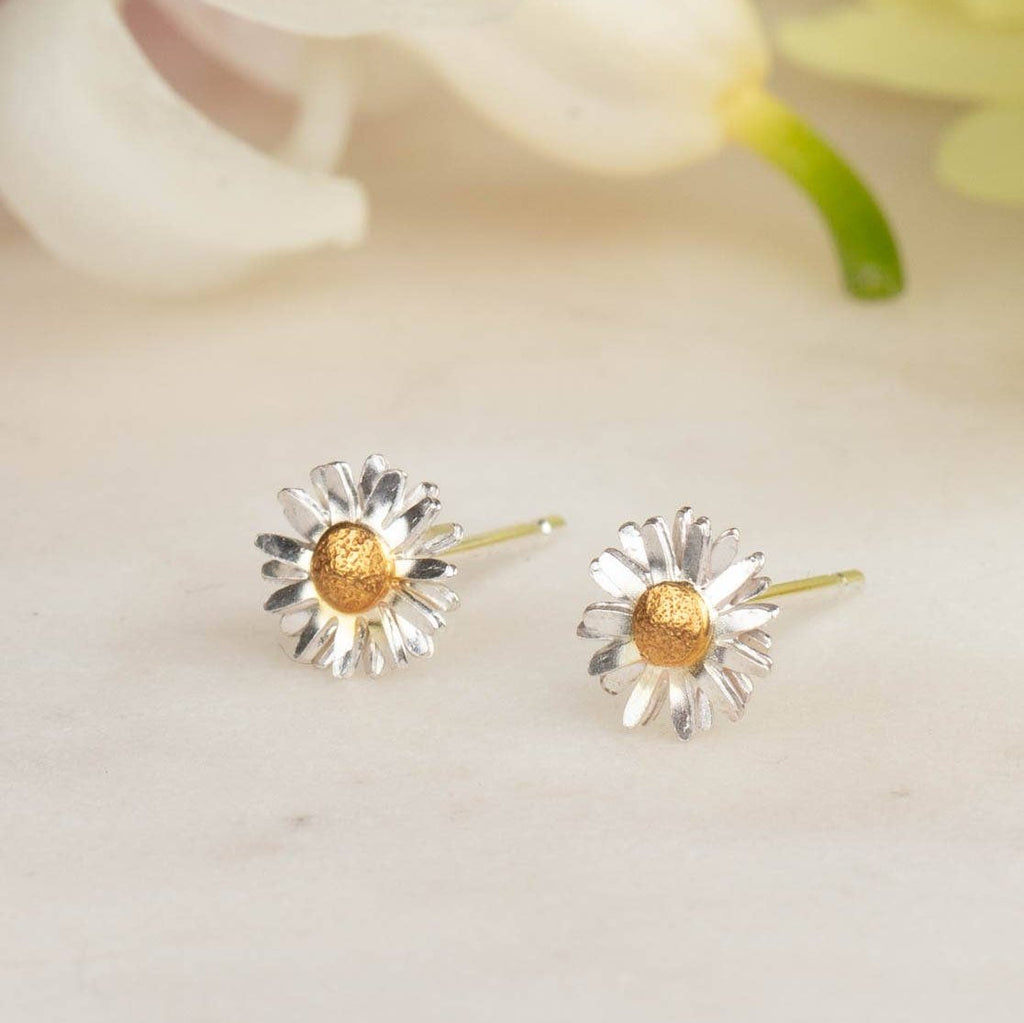 Tiny Daisy Flower Stud Earrings