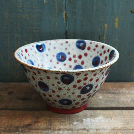 Red spot breakfast bowl