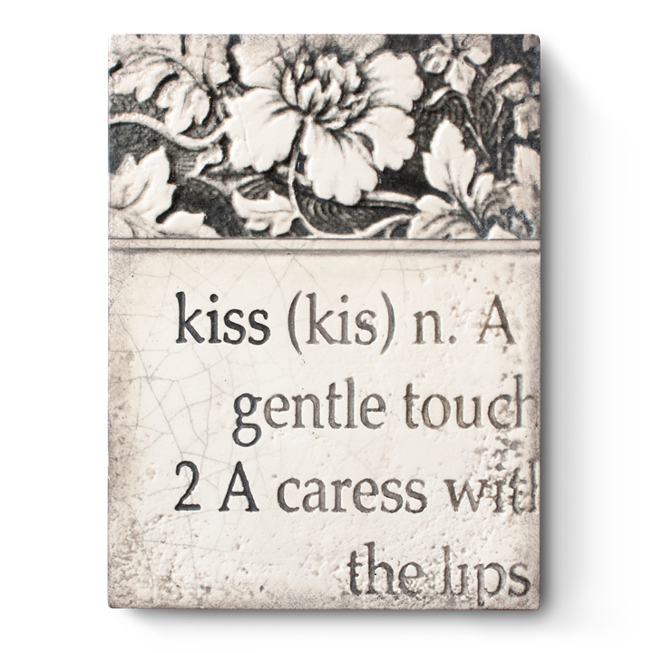 First Kiss T285 - Sid Dickens Memory Block